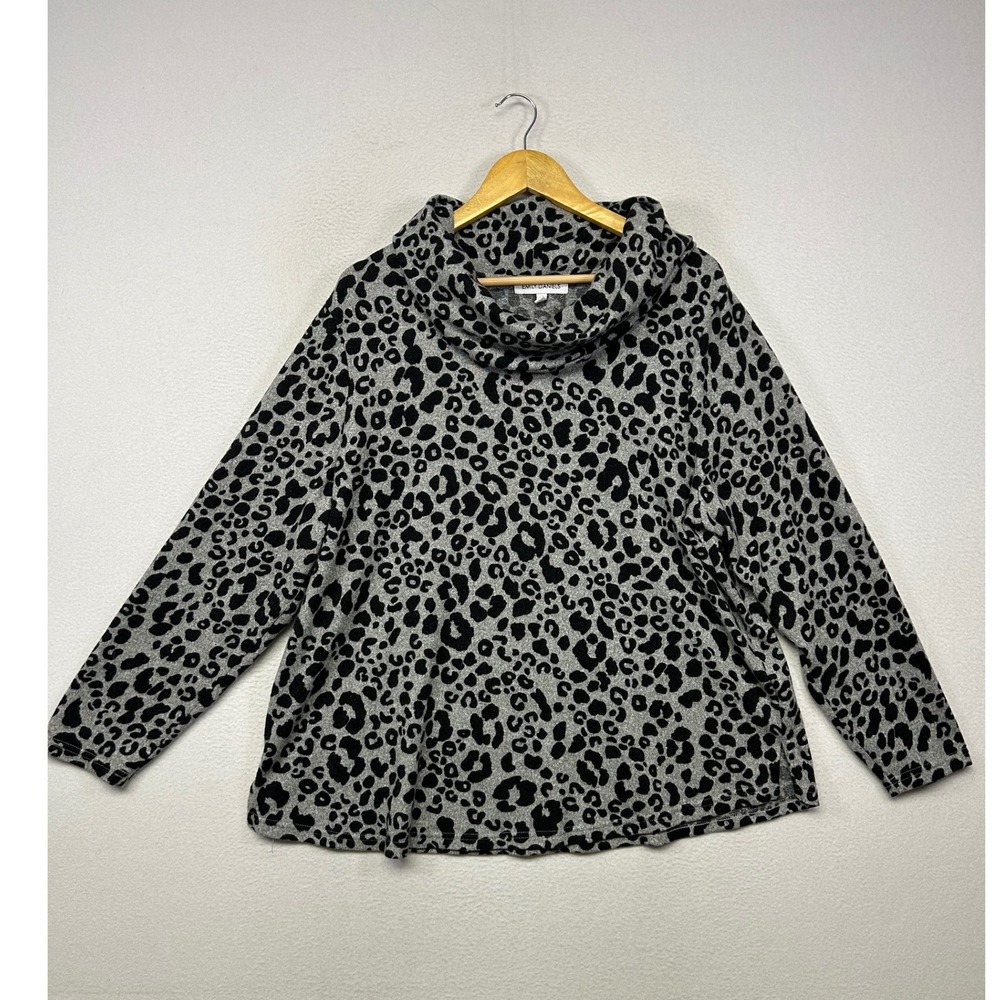 Animal Print Emily Daniels Womens 1X Gray Black Cowl Neck Leopard Pullover Top